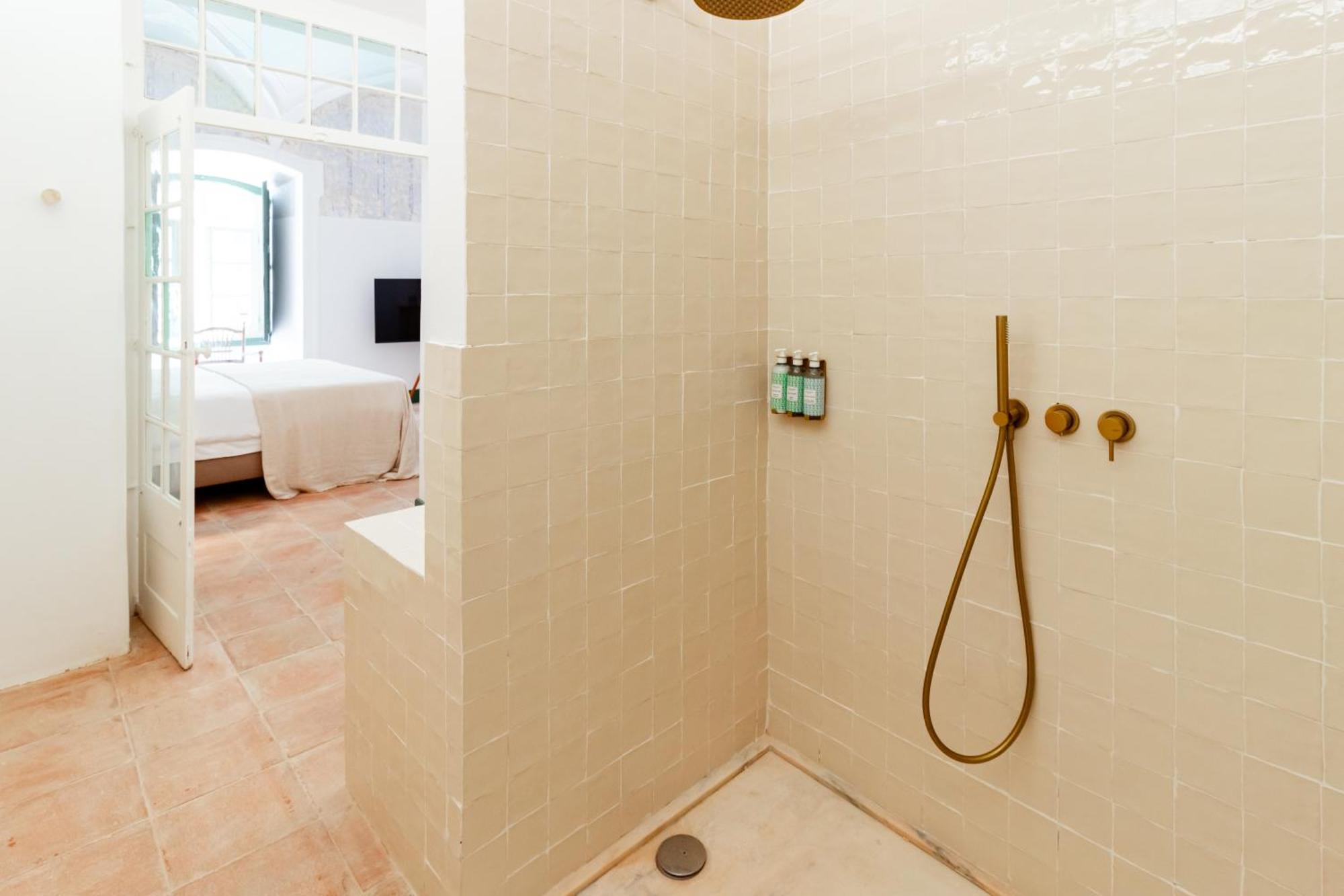 Amada Moura Bed & Breakfast Bagian luar foto