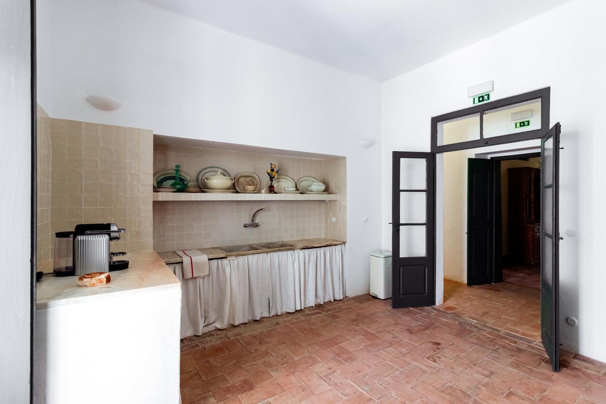 Amada Moura Bed & Breakfast Bagian luar foto